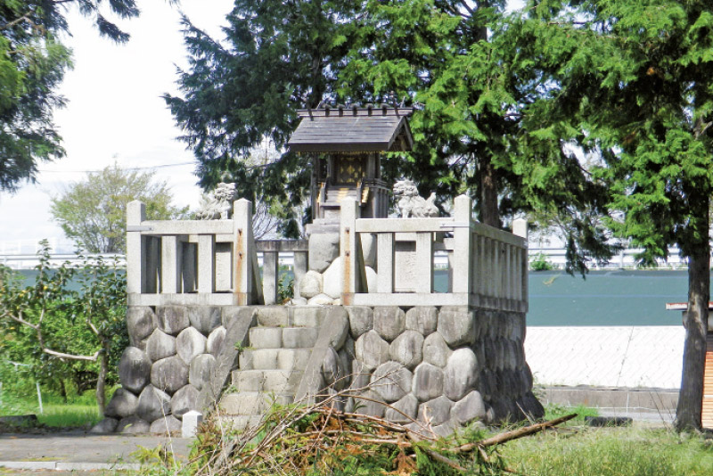 御鍬神社